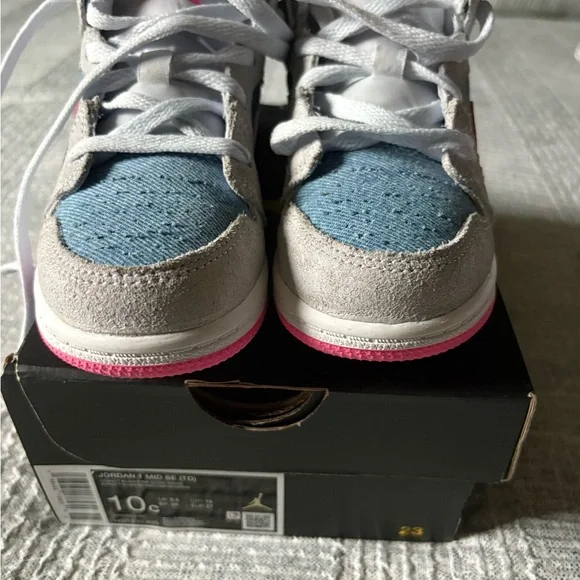 Nike Jordan Kids Gray and Pink Sneakers - Picture 7 of 10